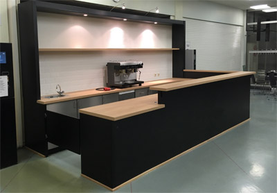 Thekenumbau mit Einbauten, Ausschankbereich neue Oberfl�che